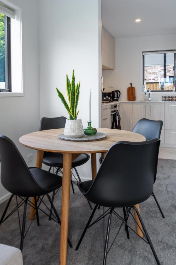 Апартаменты Riccarton 2 Bed 1 Bath W/Garage Крайстчёрч Экстерьер фото
